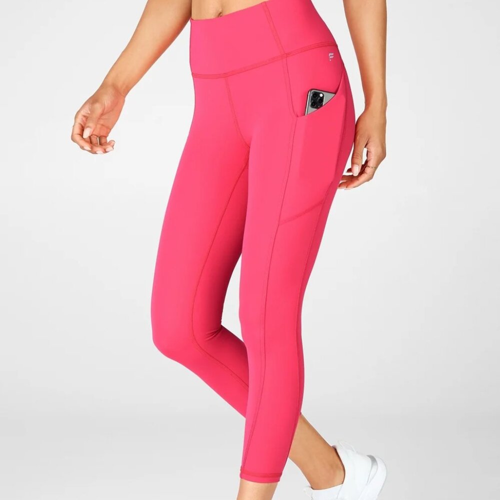 Fabletics Oasis PureLuxe High-Waisted Capri --- Size XS